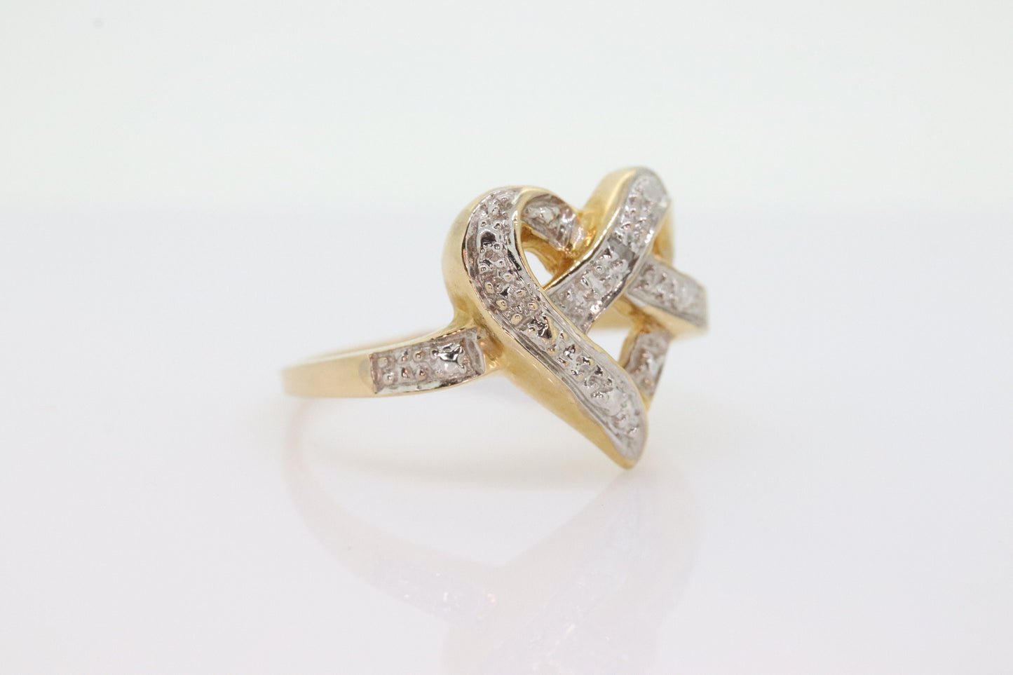 10k Open Heart Ring. 10k Open Interlocking hearts promise ring. st(45)