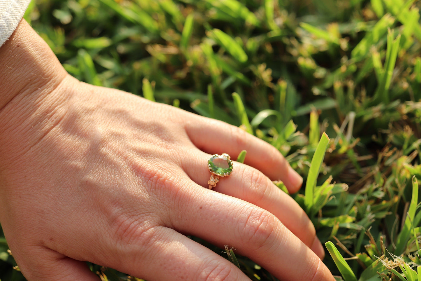 10k Peridot Solitaire ring. Antique Large Natural Oval Peridot ring. 10k Vintage Peridot Flower Blossom ring. st(89)