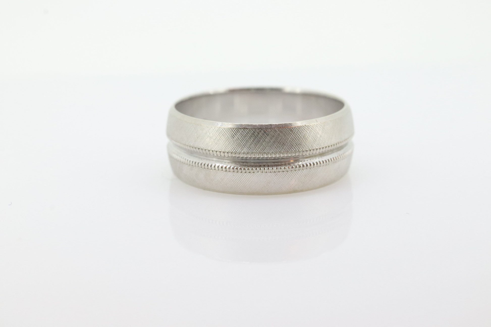 ARTCARVED JR Wood and Sons 14k Gold Wide wedding band Ring Sz 6. Diamond cut Textured Art deco band. st(155)
