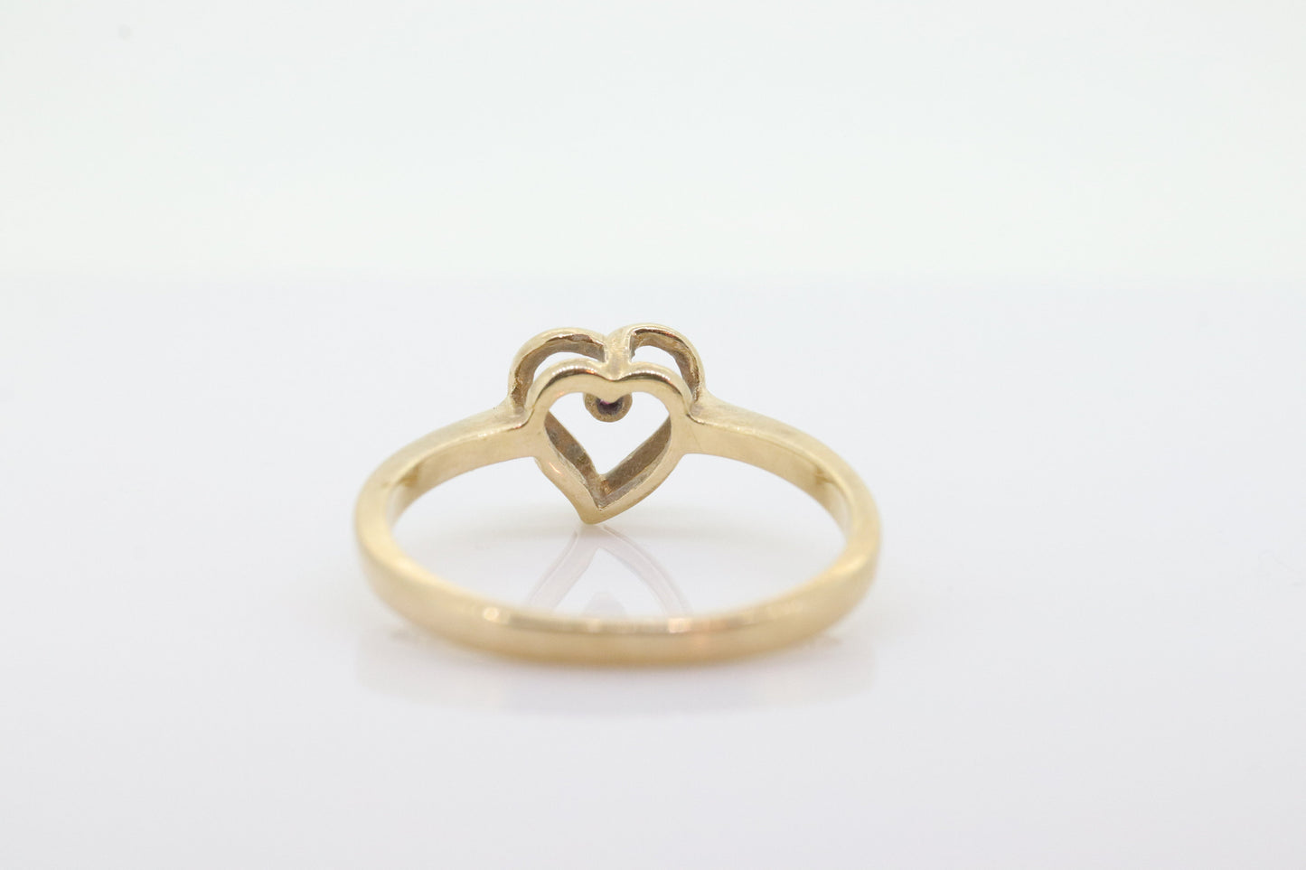 10k Open Heart and ruby ring. Dainty Heart love beat ruby ring. Dainty Heart LOVE ring. st(32)