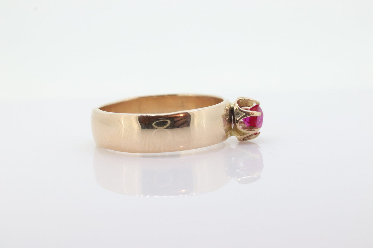 Vintage Buttercup Ruby Ring. 10k gold ring with a solitaire round Ruby. WiDe shank band. Buttercup Claw ruby. st(92)