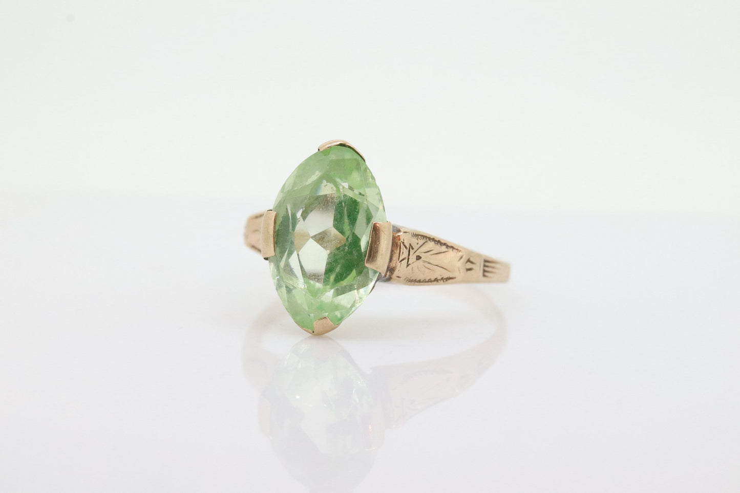 10k LIME Green Spinel ring. Vintage Retro Large Oval Cut SPINEL 10k ring with engraving (st80)