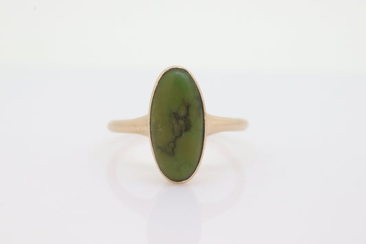 Victorian 10k Turquoise Cabochon stone Ring. 10k GREEN Turquoise Oval Bezel set Victorian ornate ring. st(173)