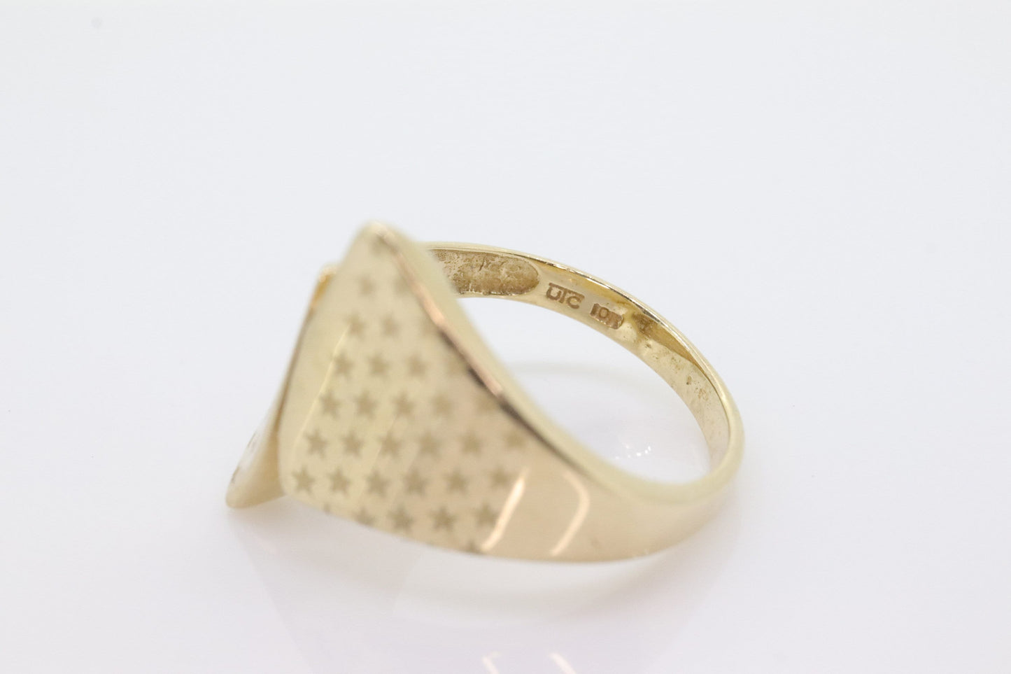 STAR Wide Dome 10k Yellow Gold Band. 10k Etched Star Design bypass ring. Italy UTC Bypass ring. High polish glossy ring. st(97/75)