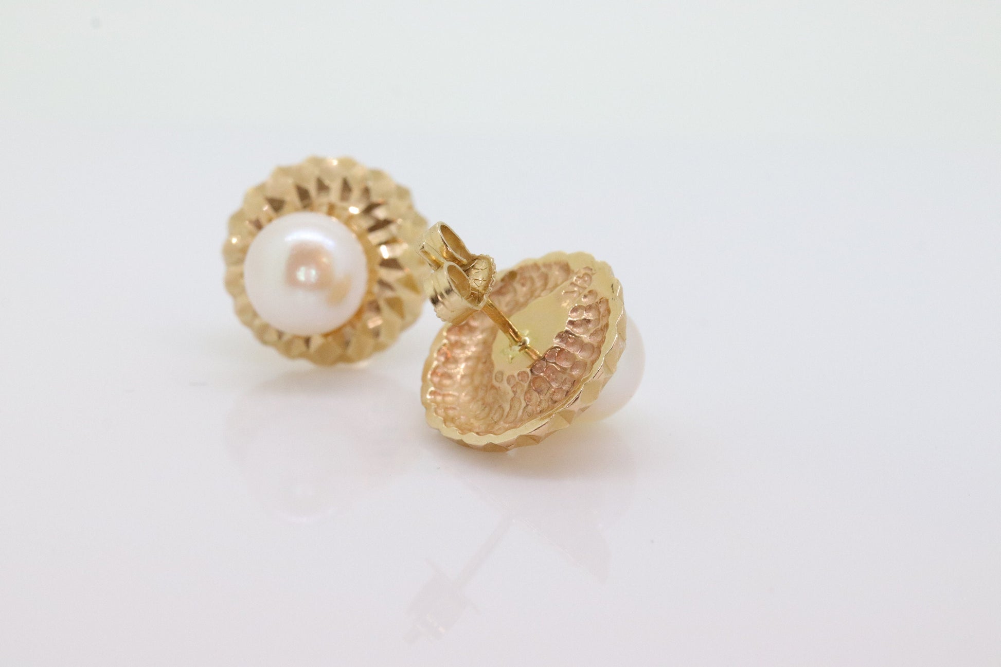 14k Pearl Stud earrings with Textured background. High Quality Akoya Pearl Diamond cut 14k Texture. Offcenter stud earrings. st(63)