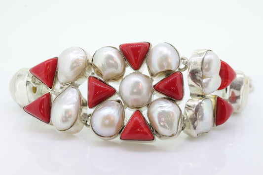 Vintage Pearl Coral Bracelet. RED Coral and Blister Pearl Bezel set 925 Sterling Silver Bracelet. Mabe pearl. St(25)