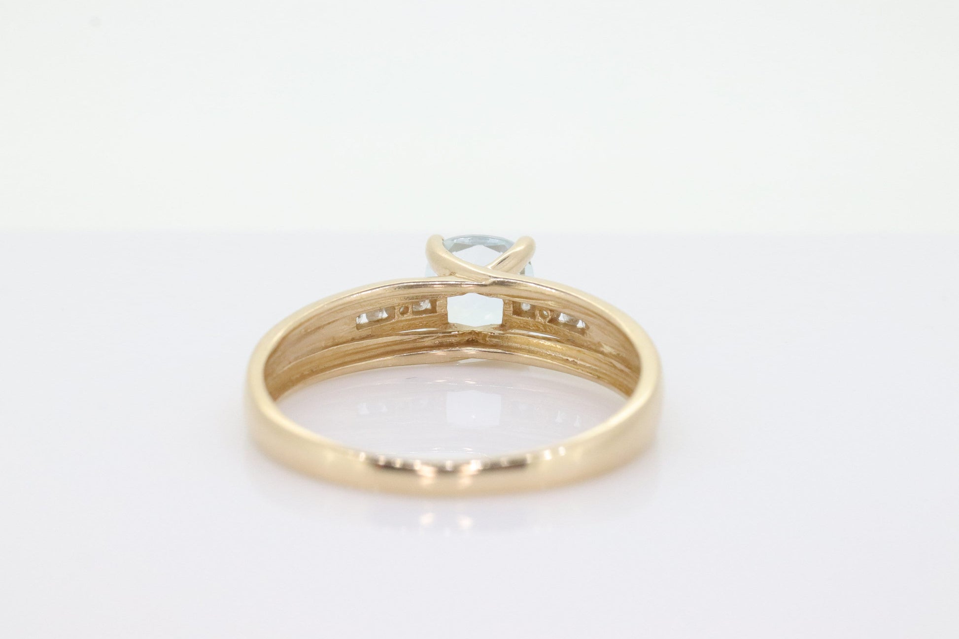 14k Aquamarine Diamond ring. Large Aquamarine solitaire ring.