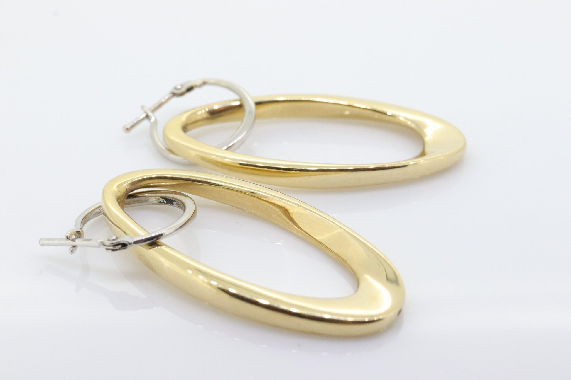 14k Gold Puffed Hollow HOOP Earrings. Intertwined Glossy Loop earrings. MILOR Italy st132/25