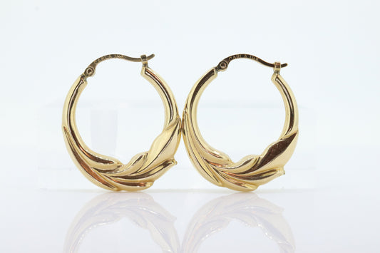 Vintage 14k Gold Puffed Hollow Earrings. Carla Hoop earrings. st(88/11)