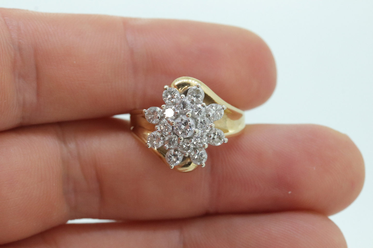 14k Yellow Gold Bypass daisy Ring. Round Diamond 1ctw Snowflake Cluster Ring. Waterfall diamond. 1ctw diamonds st(2-81/75)