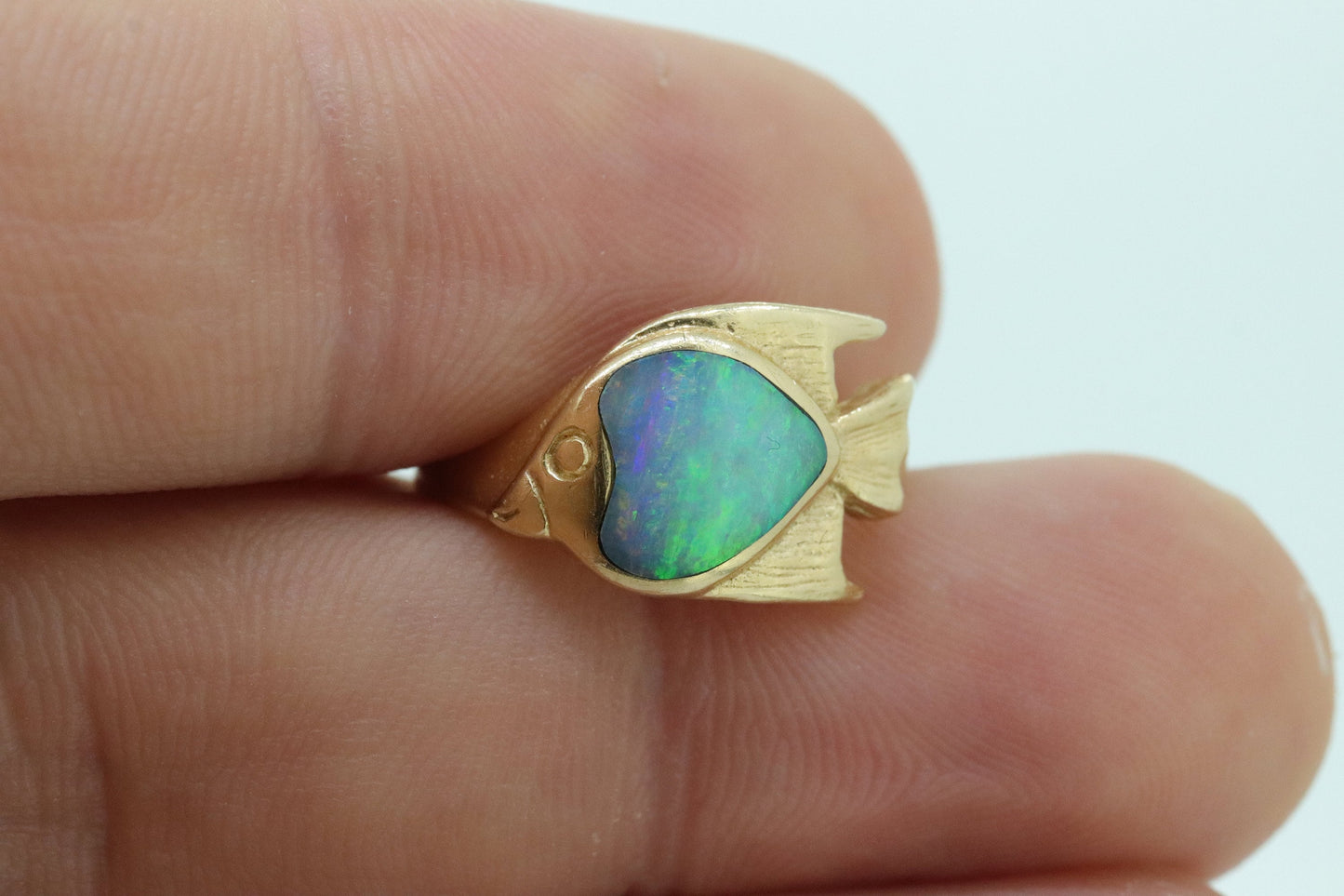 14k KABANA KBN Opal Ring. 14k OPAL inlay Fish. Natural Opal ring by Kabana Designer. st(259)