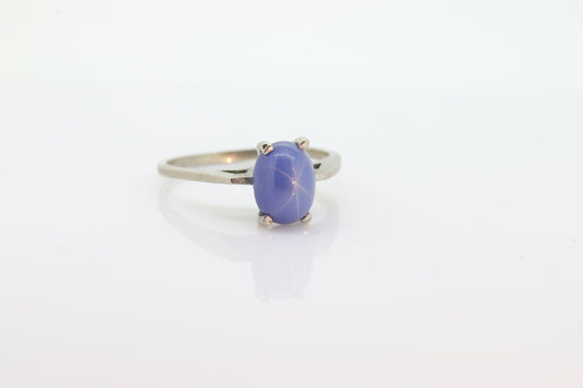 Linde Blue STAR Sapphire Solitaire ring. 10k White gold sapphire solitaire. Dainty Blue Star Sapphire Claw ring. st(72)