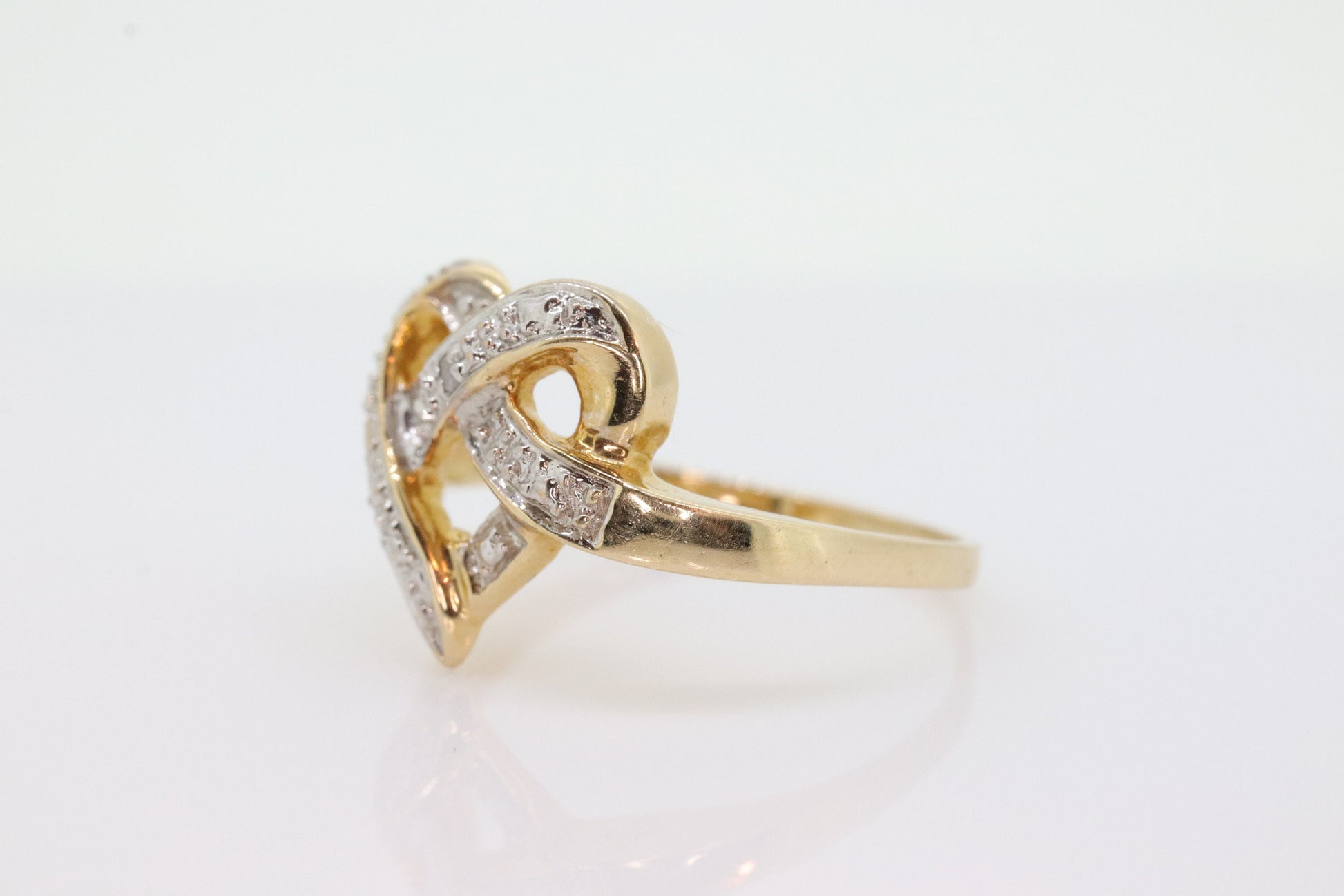 10k Open Heart Ring. 10k Open Interlocking hearts promise ring. st(45)