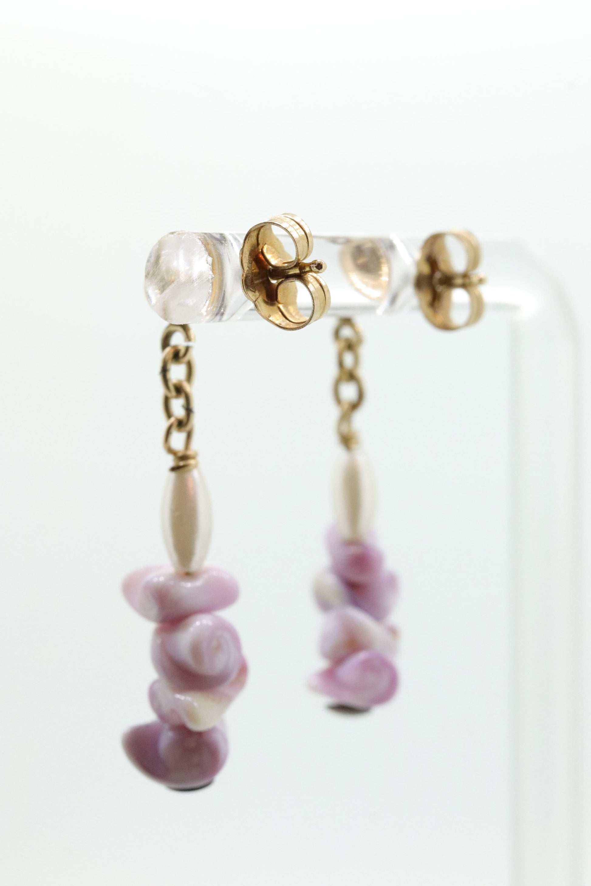 14k Gold dangle drop Shell Earrings. Pearl Purple Shell Drop bead earrings. Seashell earrings st(20)