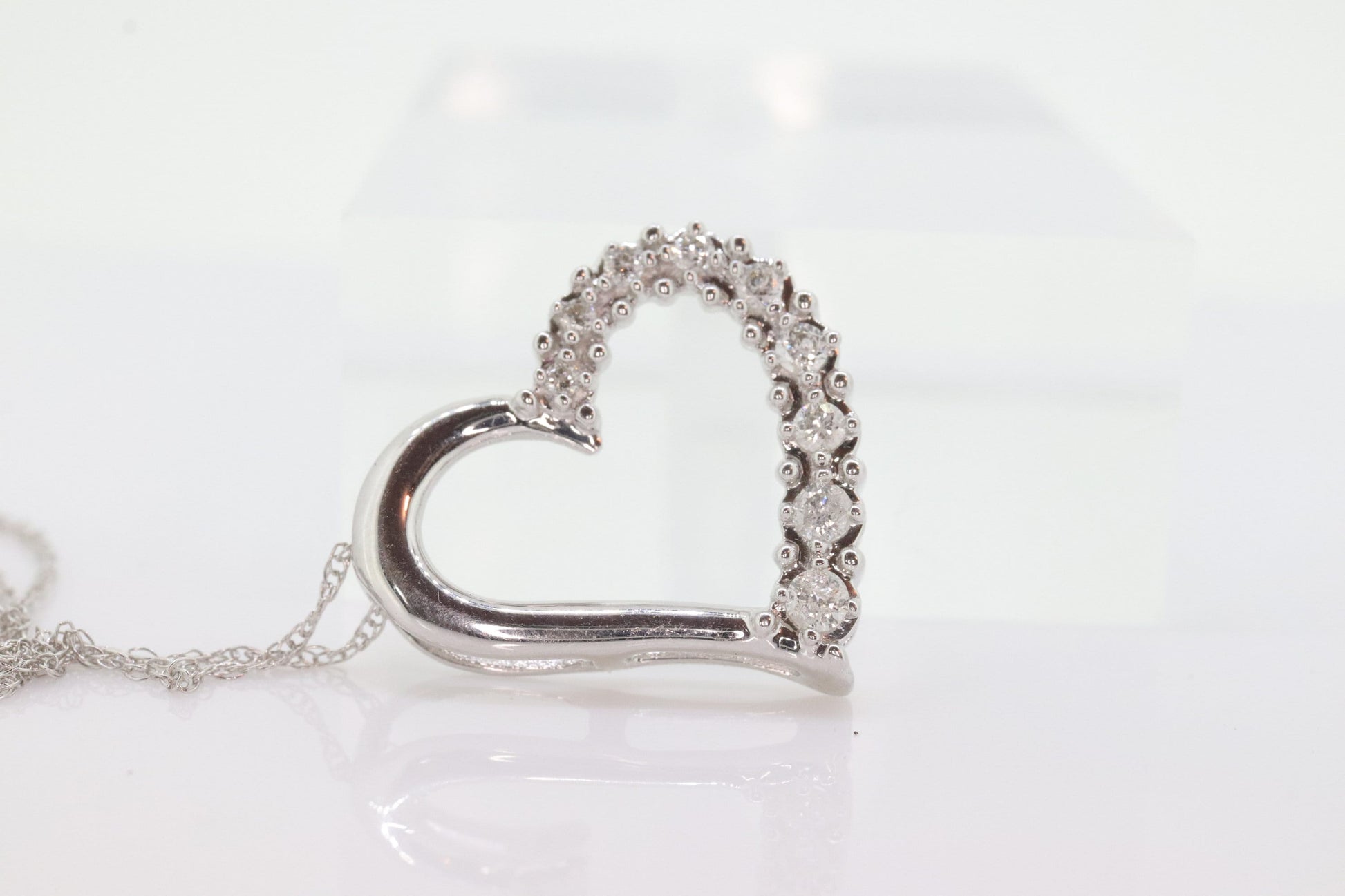 10k Open Heart Diamond Necklace. 10k White Gold Pave Diamond. Circle of Life Heart Necklace. st(67)