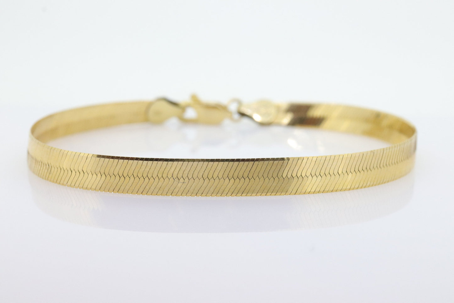 Vintage 14k Yellow Gold High Polish Gloss herringbone bracelet. Wide Herringbone Bracelet. Herringbone chain bracelet. st(178)