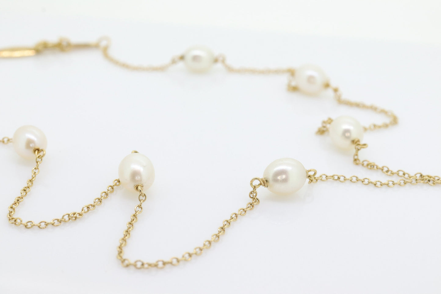 Tiffany & Co. 18k Gold Chain and Pearl Necklace. Pearls by the Yard. Marked 750 Elsa Peretti. st(426)