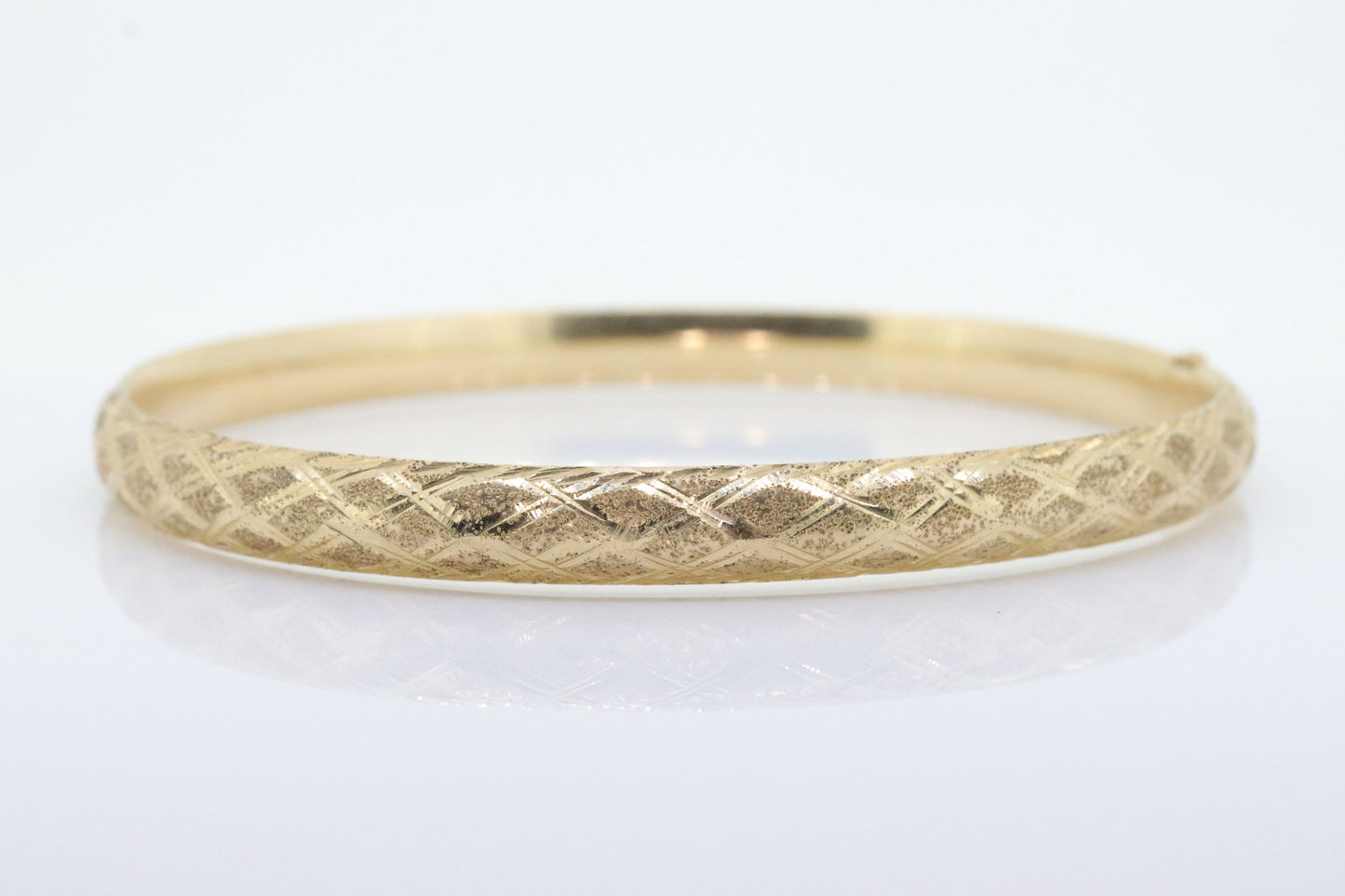 10k Yellow Gold Etched Bangle Bracelet. 10k HOB Gold Hinged Bracelet