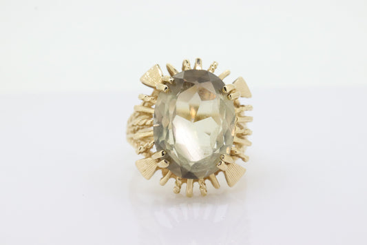 14k Large Oval GREEN Amethyst ring. 14k Large Light Green Amethyst Cocktail Statement ring st(172/50)