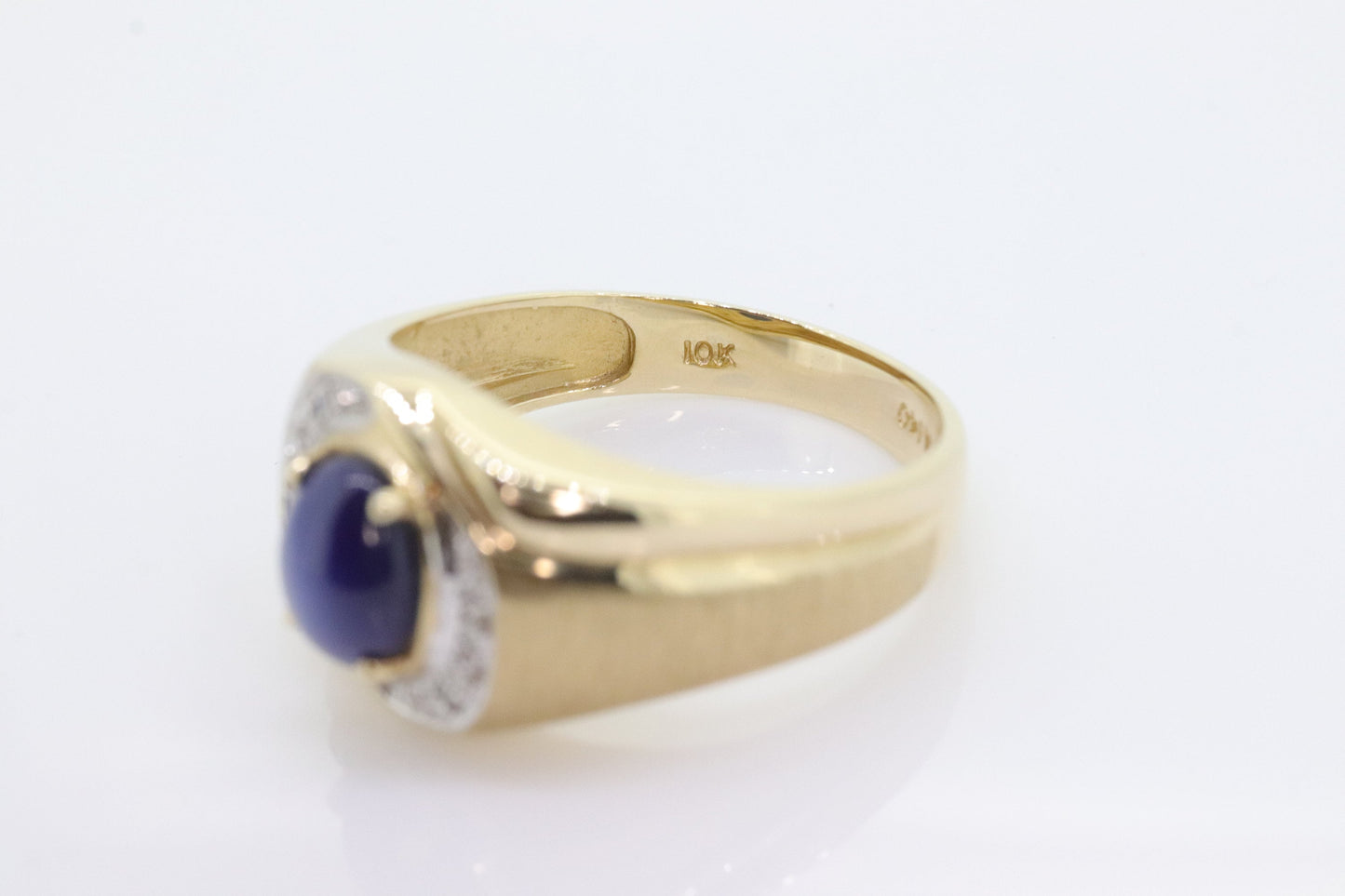 10k Star Sapphire diamond ring. 10k Yellow Gold Nugget Mens Star Sapphire Cabochon signet ring. st(132)