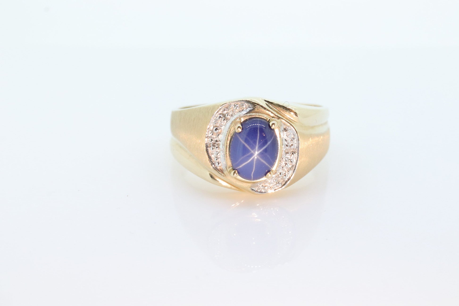 10k Star Sapphire diamond ring. 10k Yellow Gold Nugget Mens Star Sapphire Cabochon signet ring. st(132)