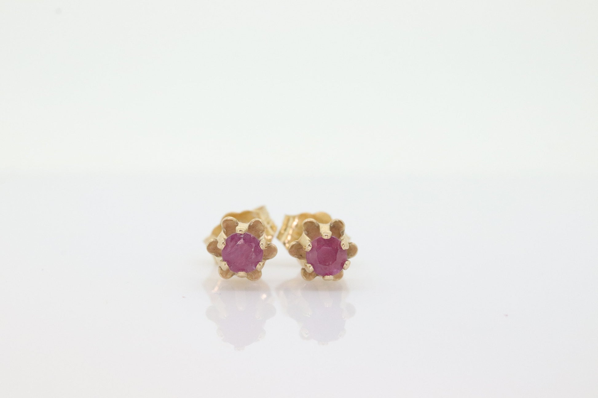 Dainty 14k Ruby stud Earrings. Buttercup Prong set Ruby studs. st(29)