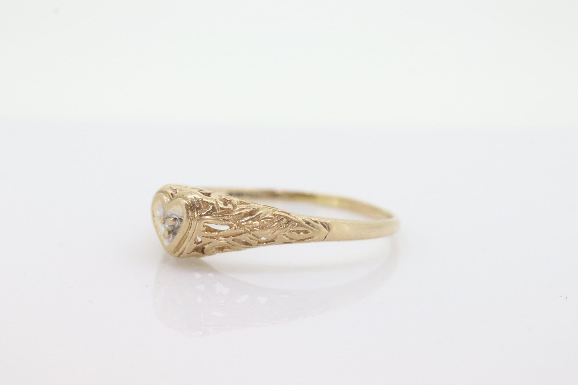 10k Heart Diamond ring. 10k yellow gold Filigree diamond band. Tiny Diamond Heart ring. st(75)