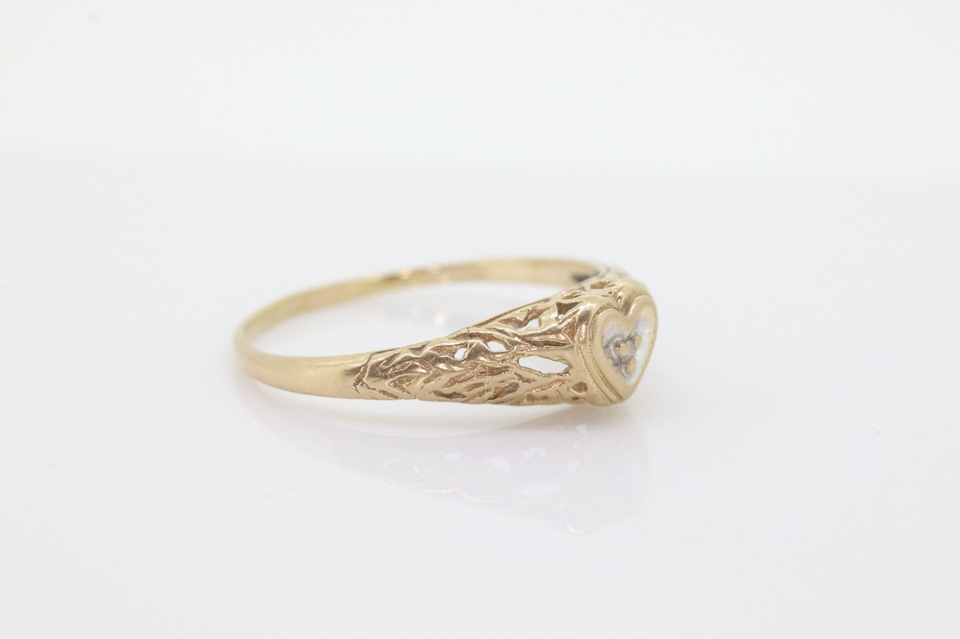 10k Heart Diamond ring. 10k yellow gold Filigree diamond band. Tiny Diamond Heart ring. st(75)