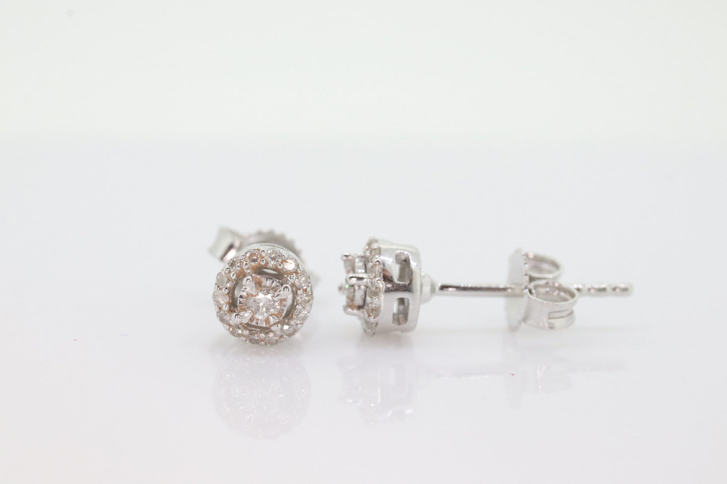 Diamond Cluster Halo Stud Earrings. 14k Diamond stud earrings. HALO Daisy Arrangement. st (161)