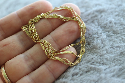 14k Singapore chain link Necklace. 14k Yellow Gold Singapore Twisted Curb Chain. 2mm 24inch 3.2grams st(42)