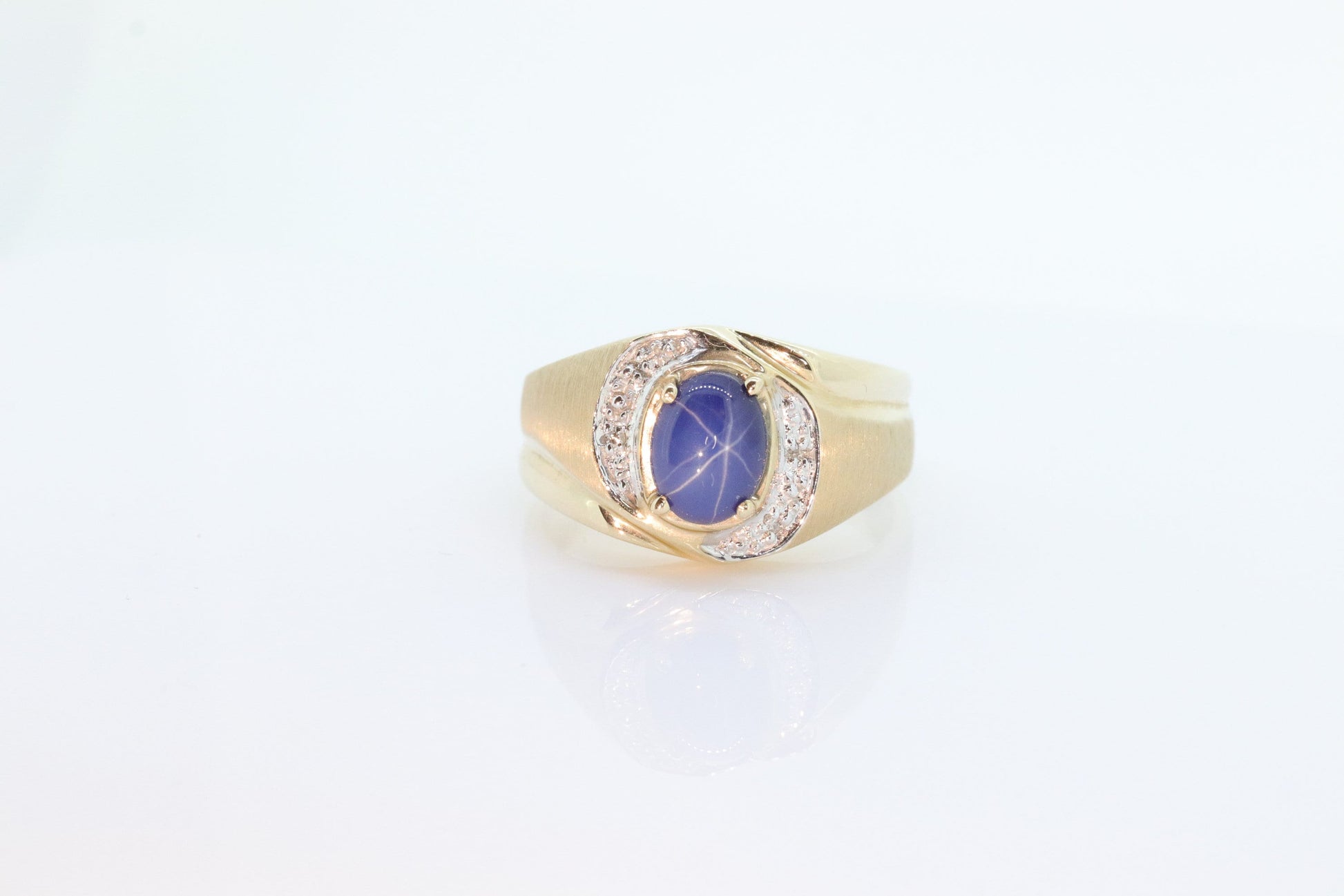 10k Star Sapphire diamond ring. 10k Yellow Gold Nugget Mens Star Sapphire Cabochon signet ring. st(132)