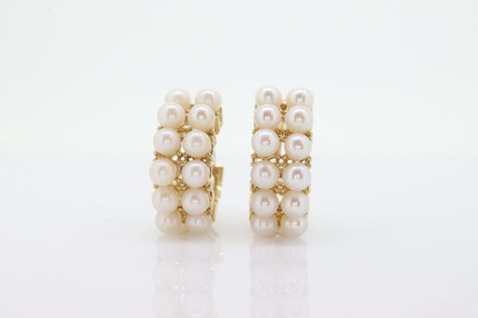 14k Pearl cluster Huggies Huggie Cuff Earrings. Pearls Hoop Twin Pearl Earrings. Bridal Pearl earrings. Wedding st(66)