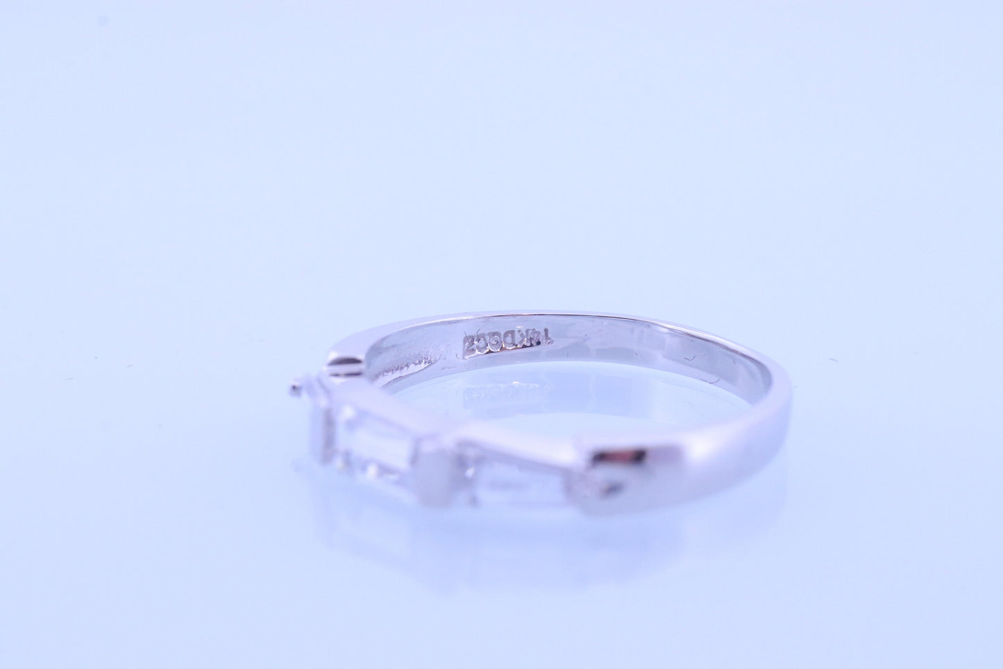 Vintage 14k White Gold Wedding Band with 3 (triple) stone CZs. Baguette cut. Rectangle or Emerald band. st(88)