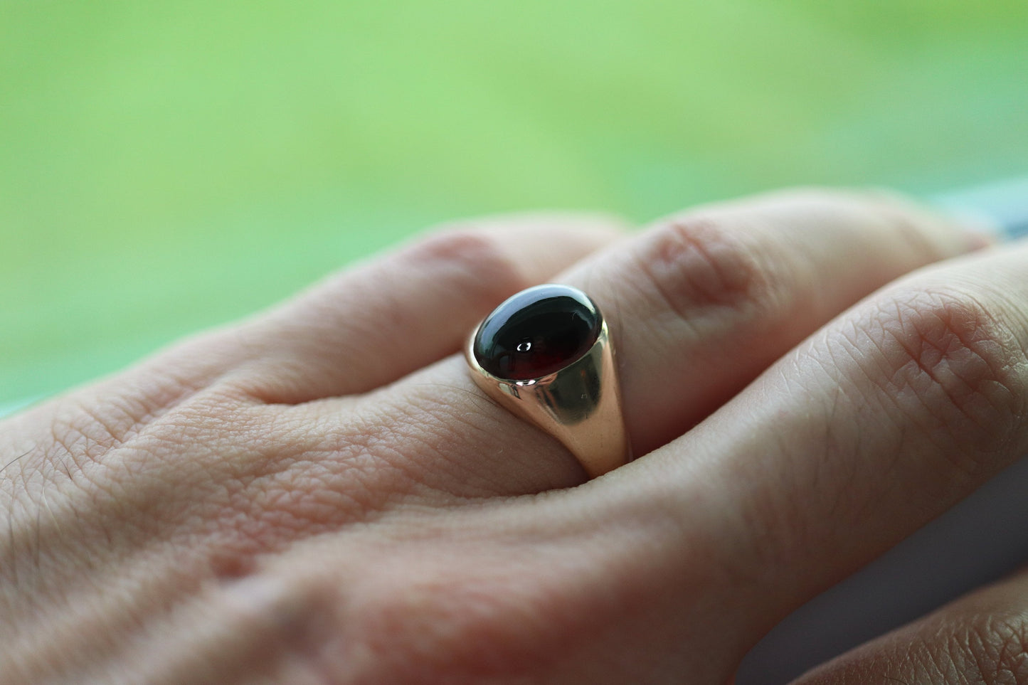 10k Garnet ring. 10k Yellow Gold Black RED Rhodolite Garnet Cabochon Bezel set signet ring. st(187)