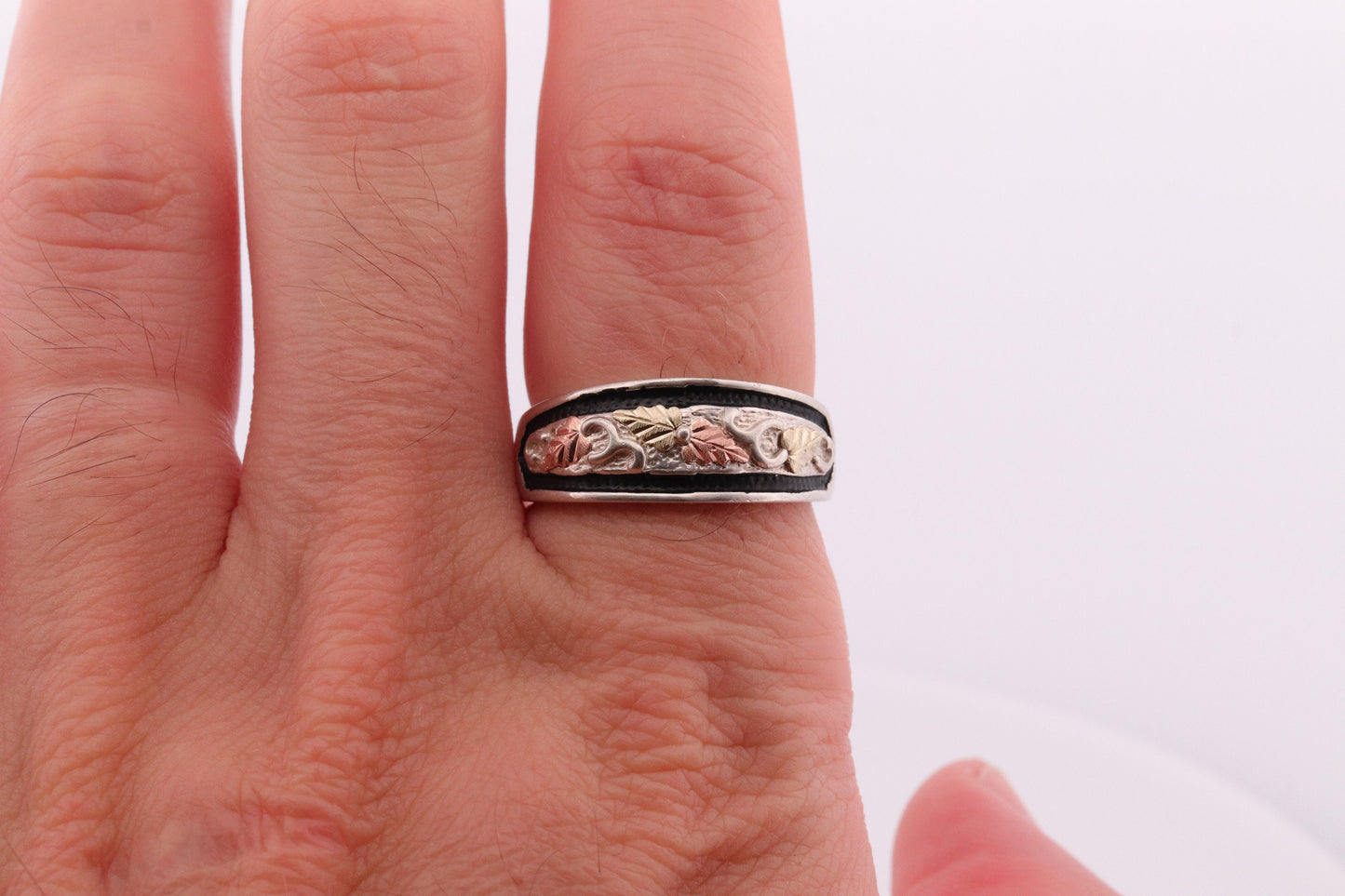 Black Hills Gold Sterling Silver Band. 10k Black Hills Gold Inlays ring. Black Hills Enamel ring st60