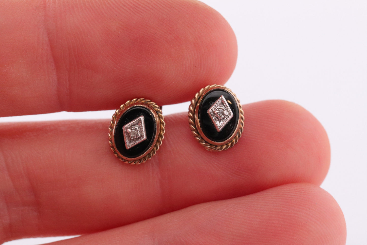 10k Gold Filled Onyx and Diamond Earrings. Art Deco Mourning Onyx Earrings. Oval Onyx and diamond earrings. st(37)