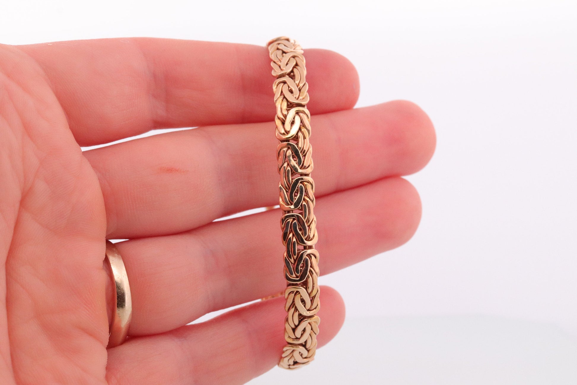 Heavy 14k Byzantine Bracelet. 14k Yellow Gold Wide Flattened Flat Byzantine Bracelet. 8grams 7mm wide. Turkey