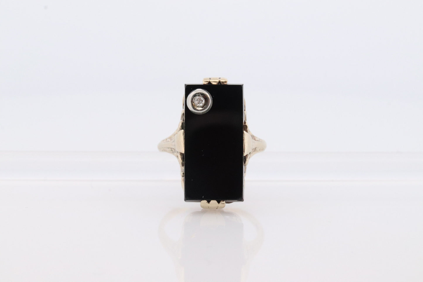 Art Deco Onyx and Diamond Ring. 14k Yellow Gold Rectangle Onyx and Diamond ring. Mourning ring. st(115)