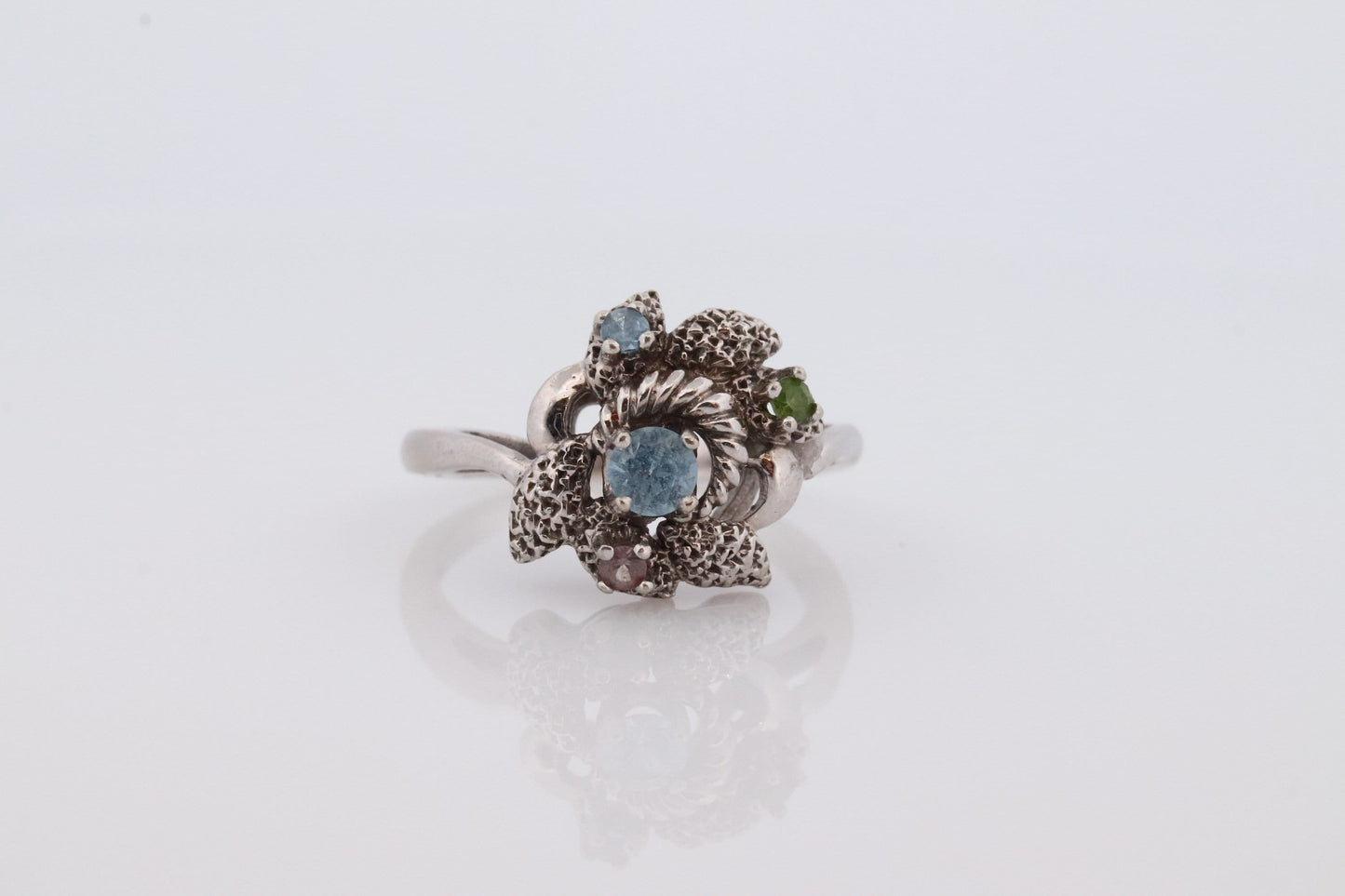 10k Blooming Flower and leaves ring. Multi gem Topaz flower ring. st(89)