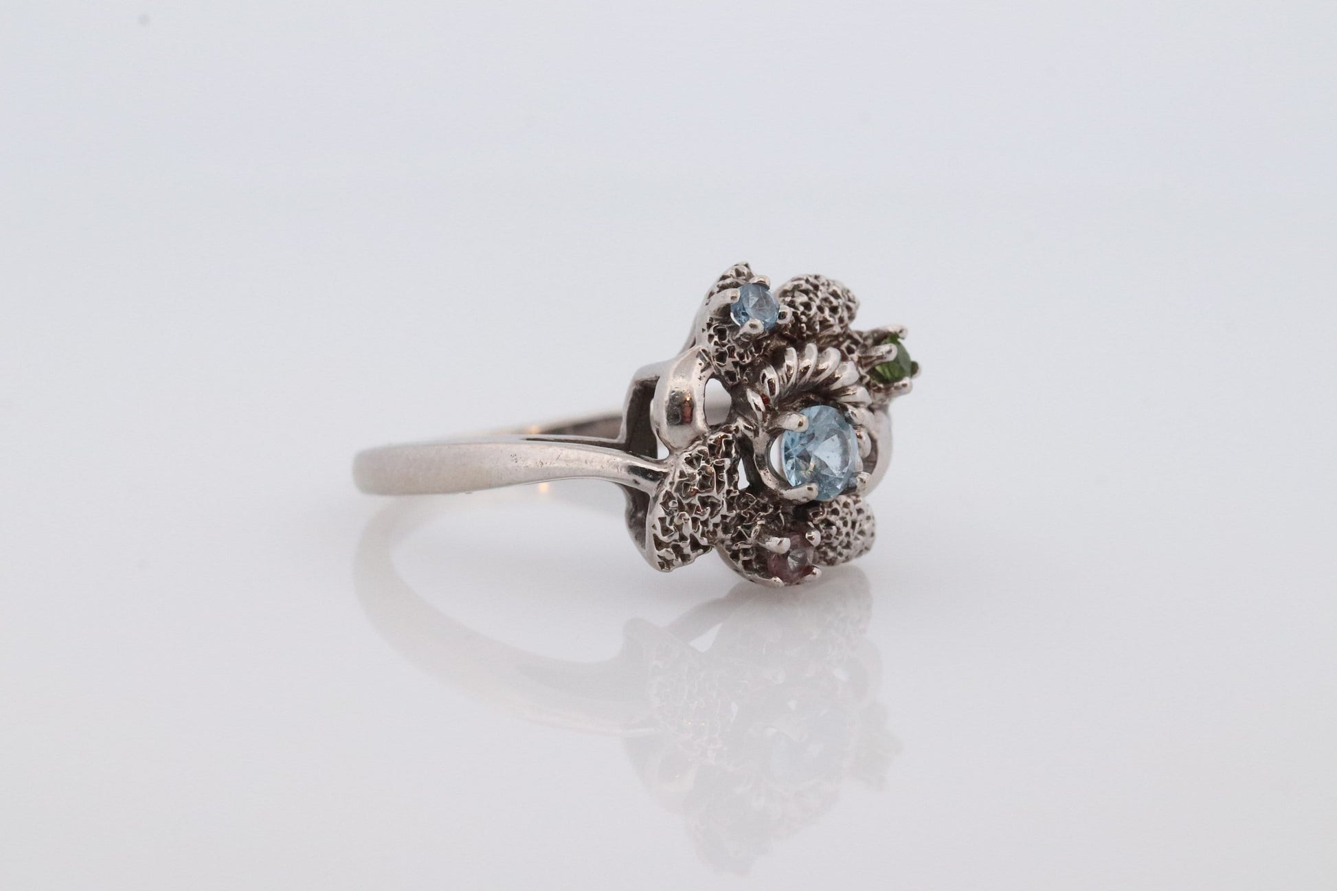 10k Blooming Flower and leaves ring. Multi gem Topaz flower ring. st(89)