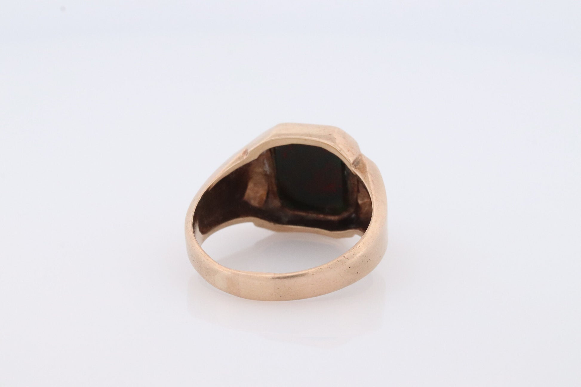 10k Bloodstone ring. Black and Red Blood stone Mens yellow gold signet ring. st(192)