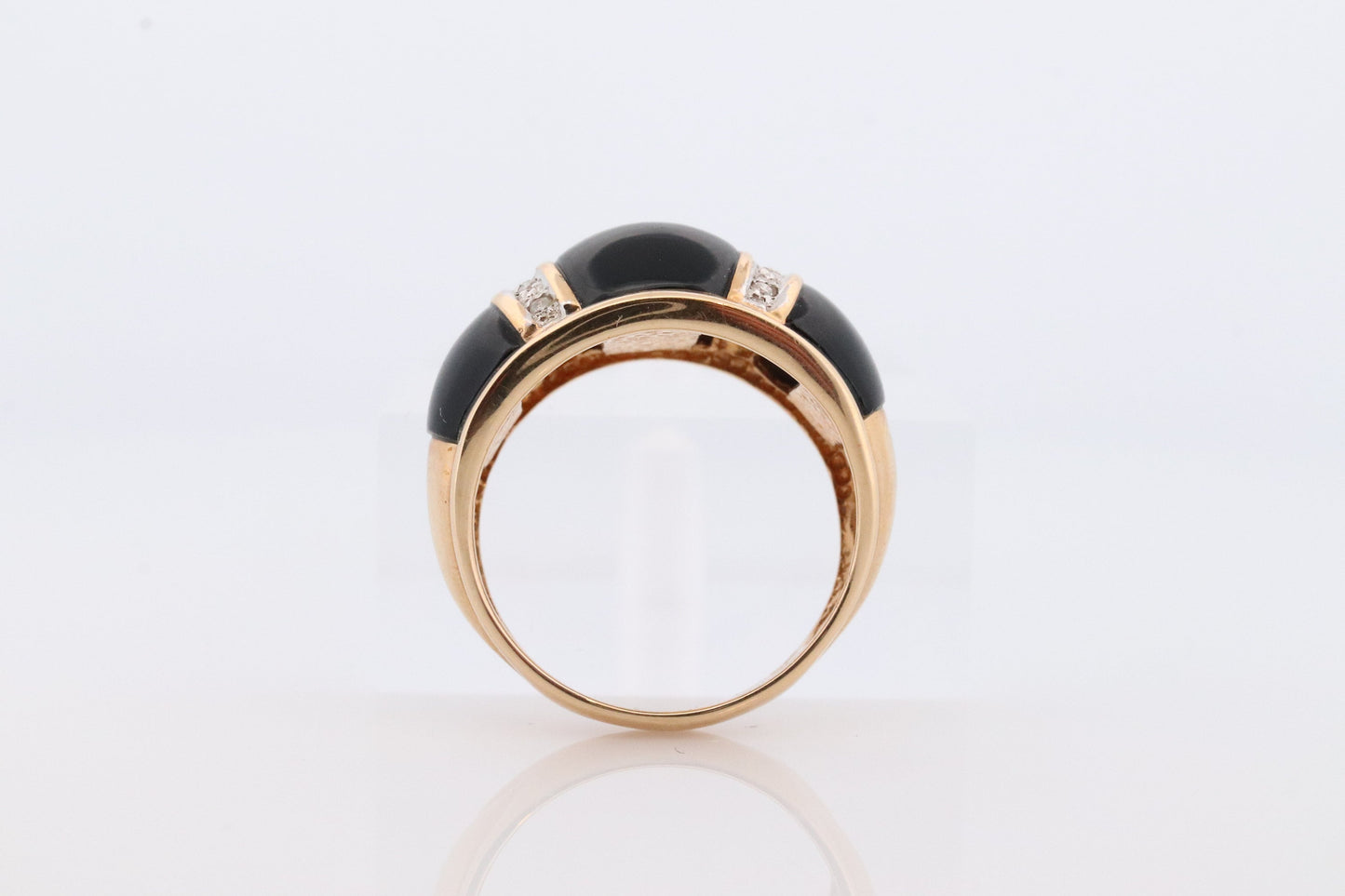 14k Modern Cabochon Onyx and Diamond ring. Wide Dome Onyx. Scalloped Onyx inlaid band. World Wide Imports. st(181)