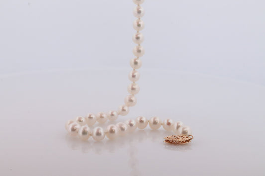 Womens Saltwater Akoya Pearl 7.25 inch Bracelet 6mm cream Pearls 14k gold clasp. Akoya Bracelet. Pearl Bracelet st(38)