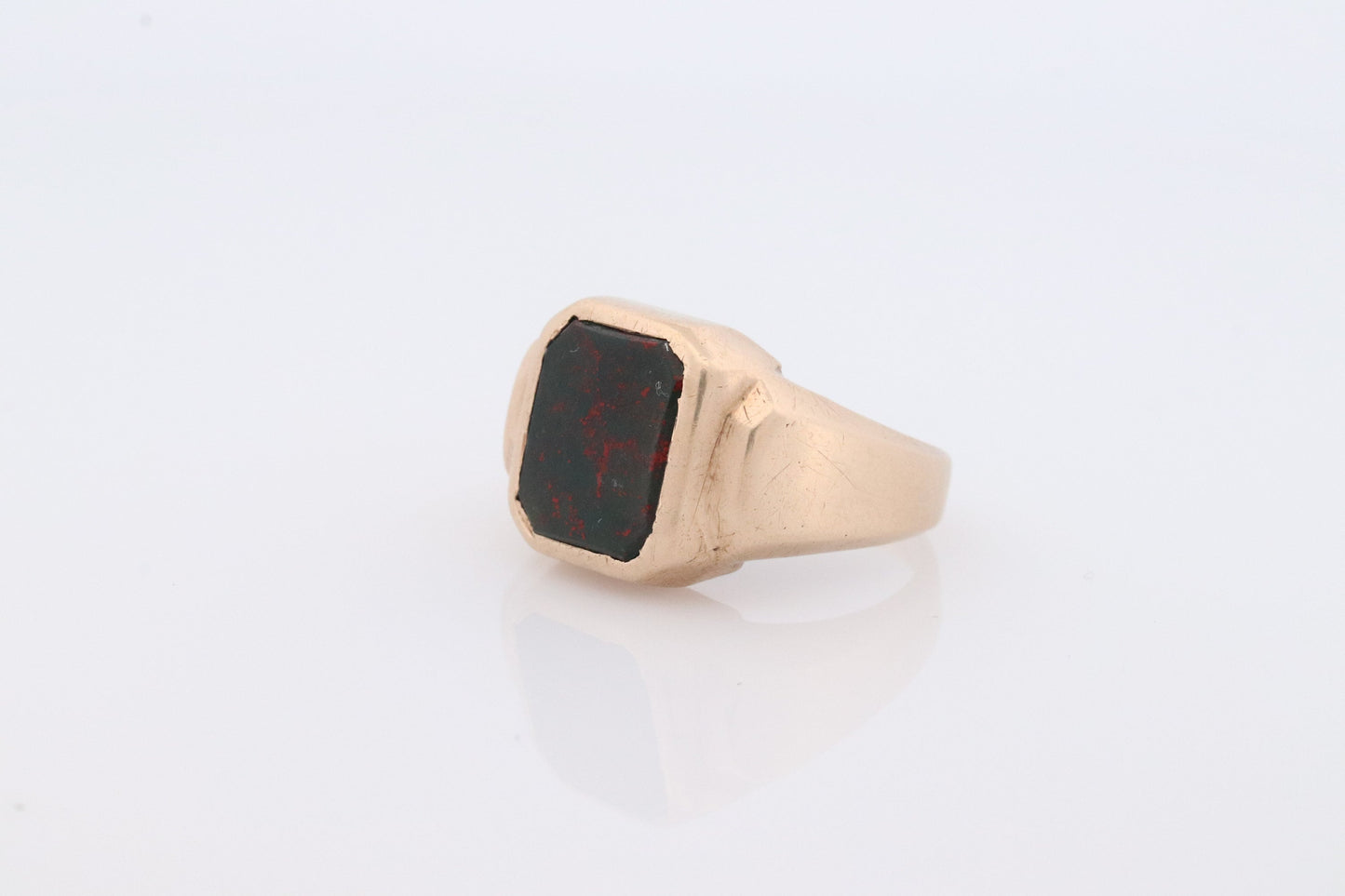 10k Bloodstone ring. Black and Red Blood stone Mens yellow gold signet ring. st(192)