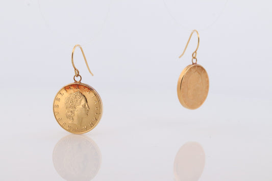 14k Coin Dangle earrings. 14k 50 Lire Italian Republic 1991 Coin bezel set Charm Earrings. st(38)