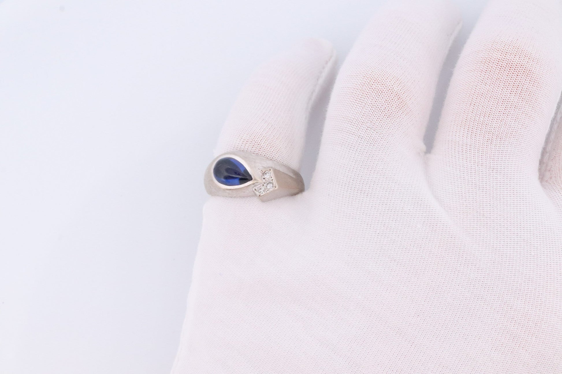 14k Sapphire ring. 14k White Gold Genuine Pear Sapphire Cabochon bezel with Diamond Heavy signet ring. Mens Heavy Signet ring. Pinky ring