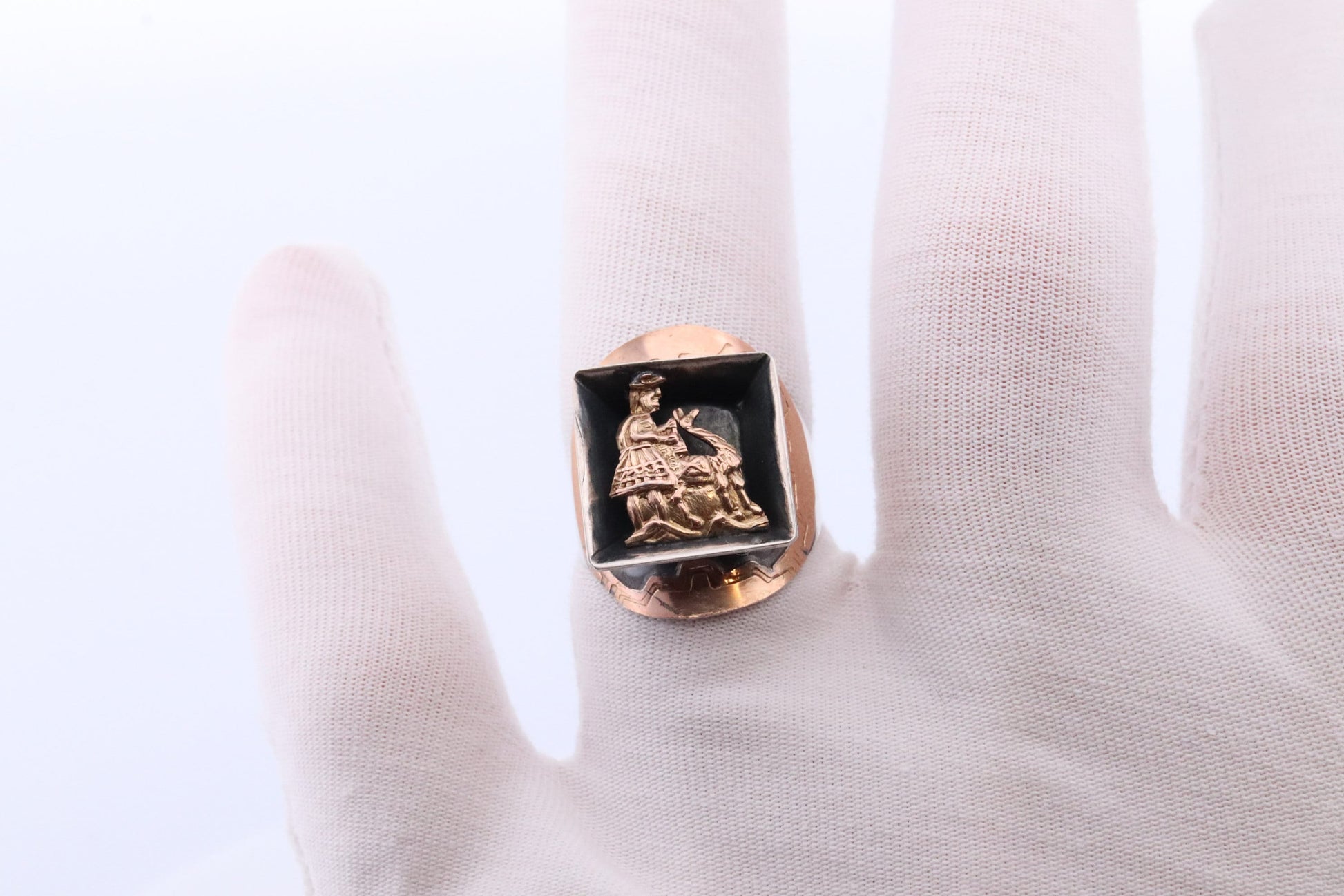 18k Heavy Signet ring. Aztec Mayan or Inca with Llama Alpaca Farmer Bust. Enamel 18k Embossed coin Sterling Silver band