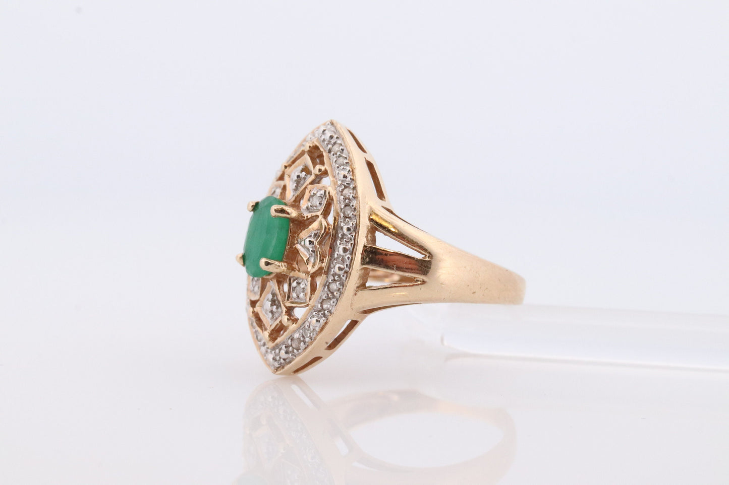 10k Filigree Emerald diamond ornate shield ring. 10k Art Deco diamond ring. Large Shield Filigree ring.