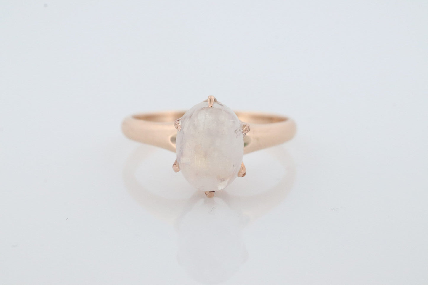 10k Victorian MOONSTONE Claw set ring. Opaque Moonstone ring. Oval Cabochon Moonstone. Rainbow Moonstone.