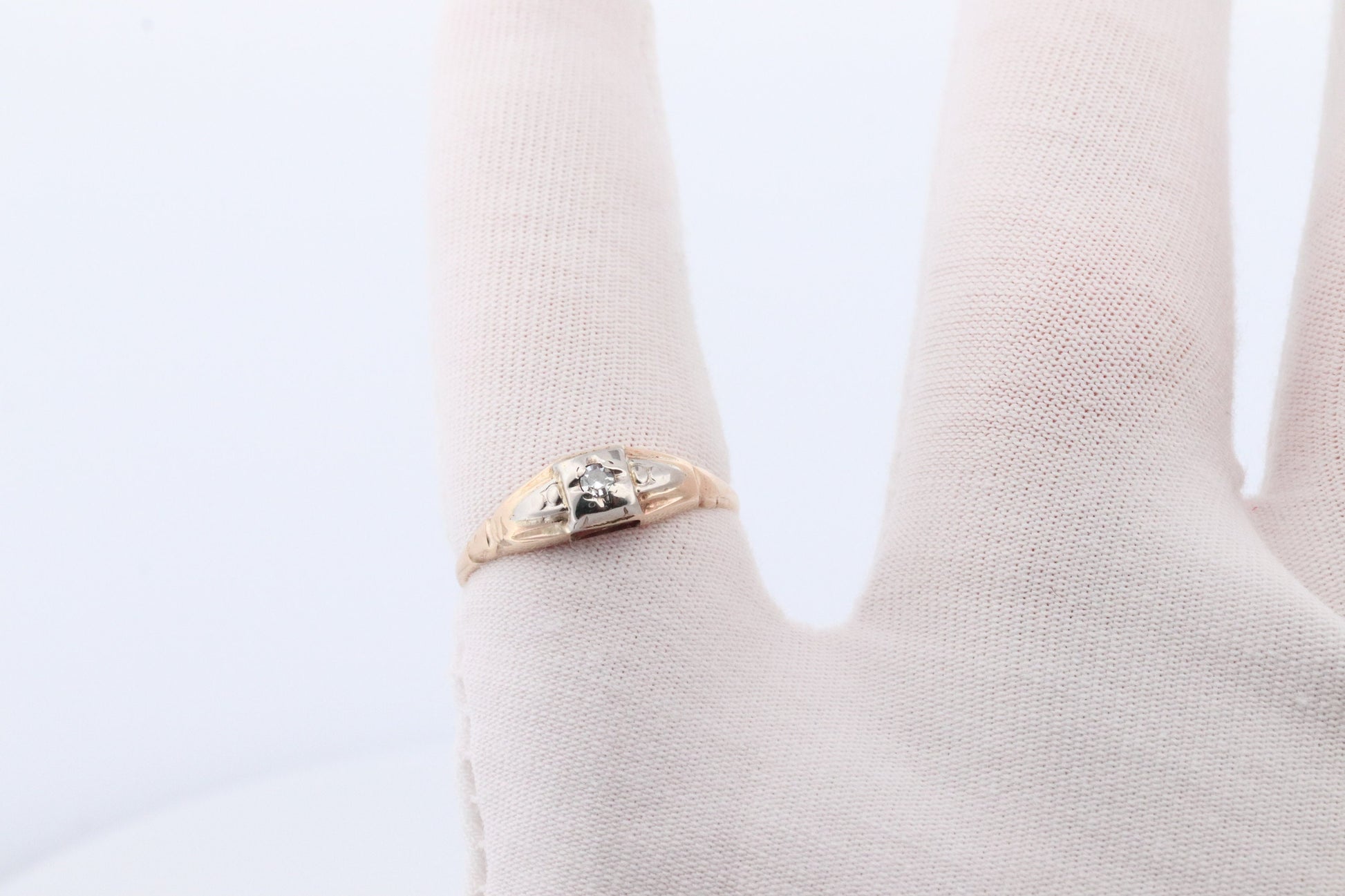 14k Art Deco Diamond ring. 14k Yellow Gold Square cathedral Ring. Engraved Flower.